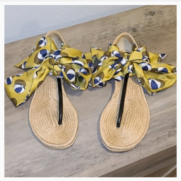 ๐ GUCCI ESPADRILLE SATIN SANDALS ๐ - Picture 2 of 12